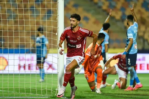 أقوى هجوم ضد أفضل دفاع.. قمة الأهلي وبيراميدز في ميزان الأرقام